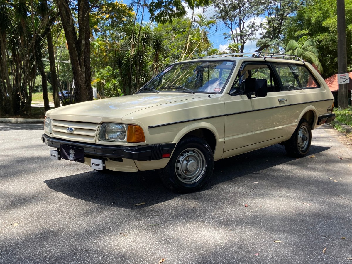 BELINA L 4X4: a perua todo-terreno da&nbsp;Ford