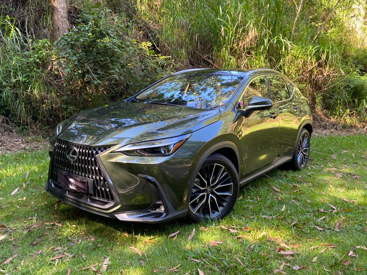 LEXUS NX 450h+: SUV mescla luxo, desempenho e eficiência&nbsp;energética