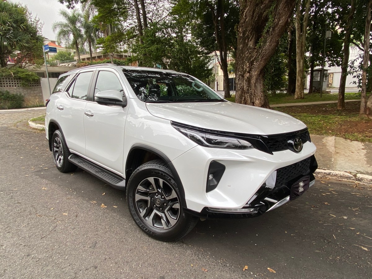 TOYOTA SW4: o líder&nbsp;resiste