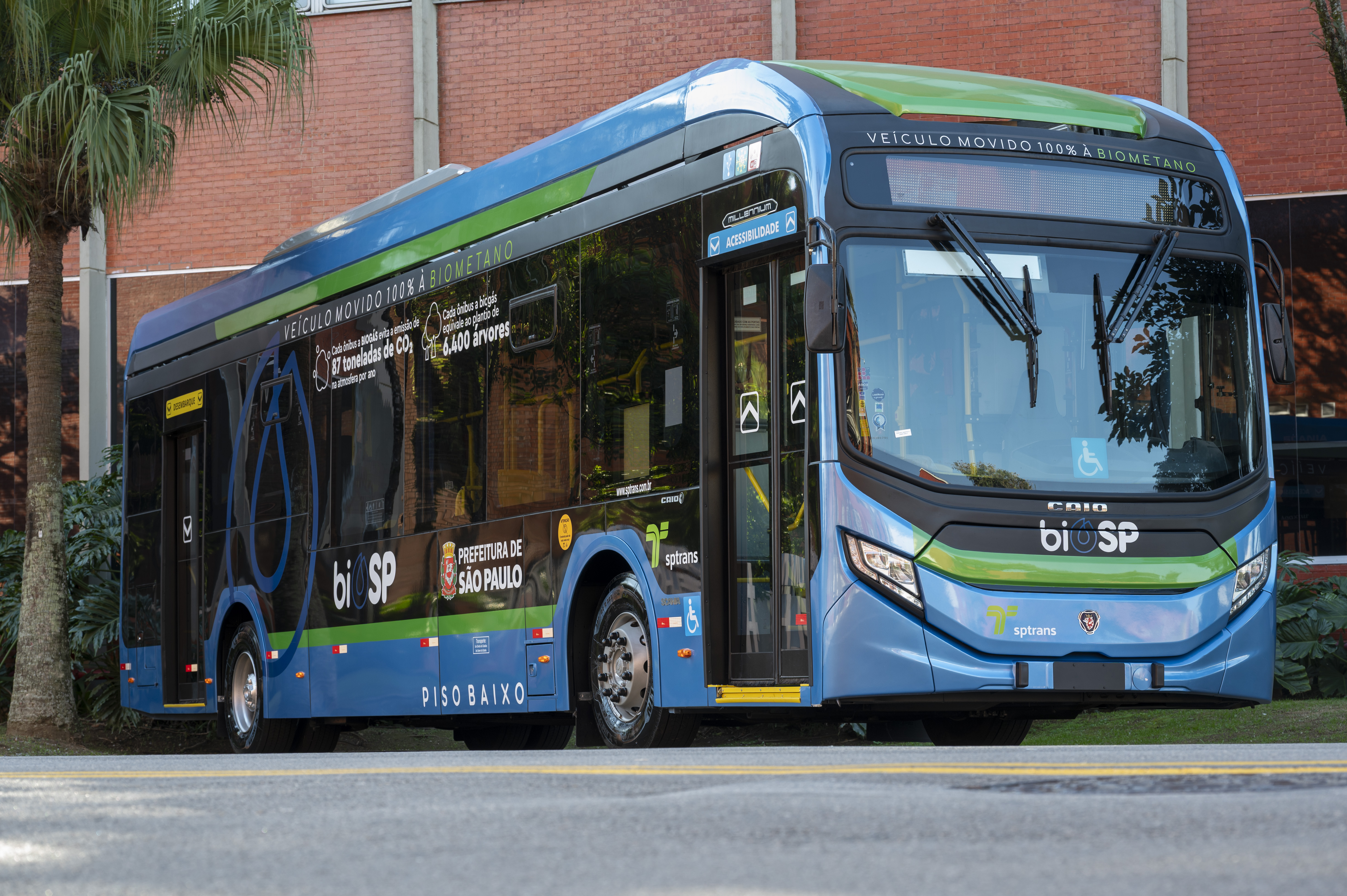 Scania antecipa novidades da Lat.Bus com a chegada do Super Ônibus e um novo urbano a gás 