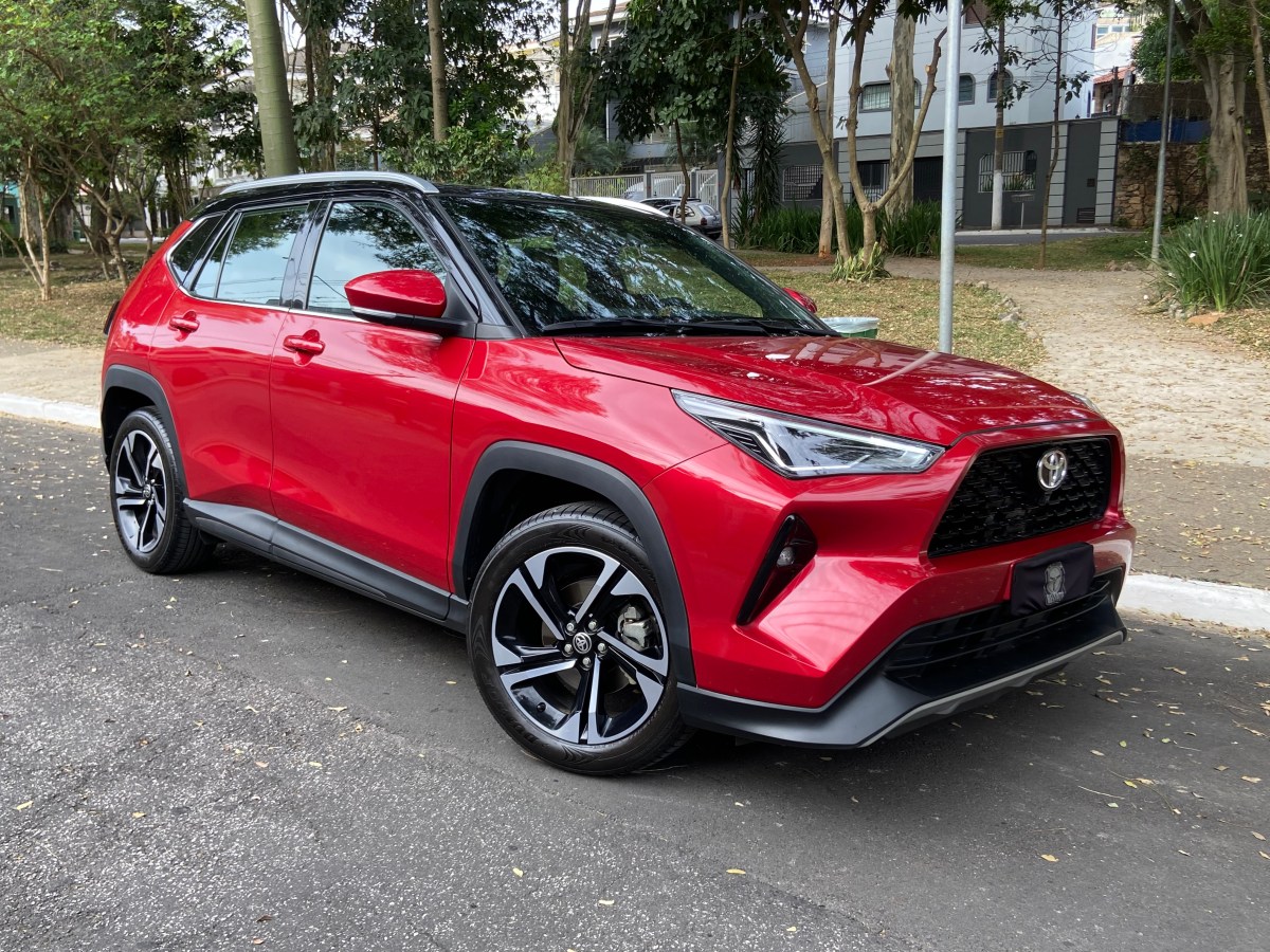 TOYOTA YARIS CROSS XRX HYBRID: como se comporta o SUV frente à concorrência&nbsp;chinesa
